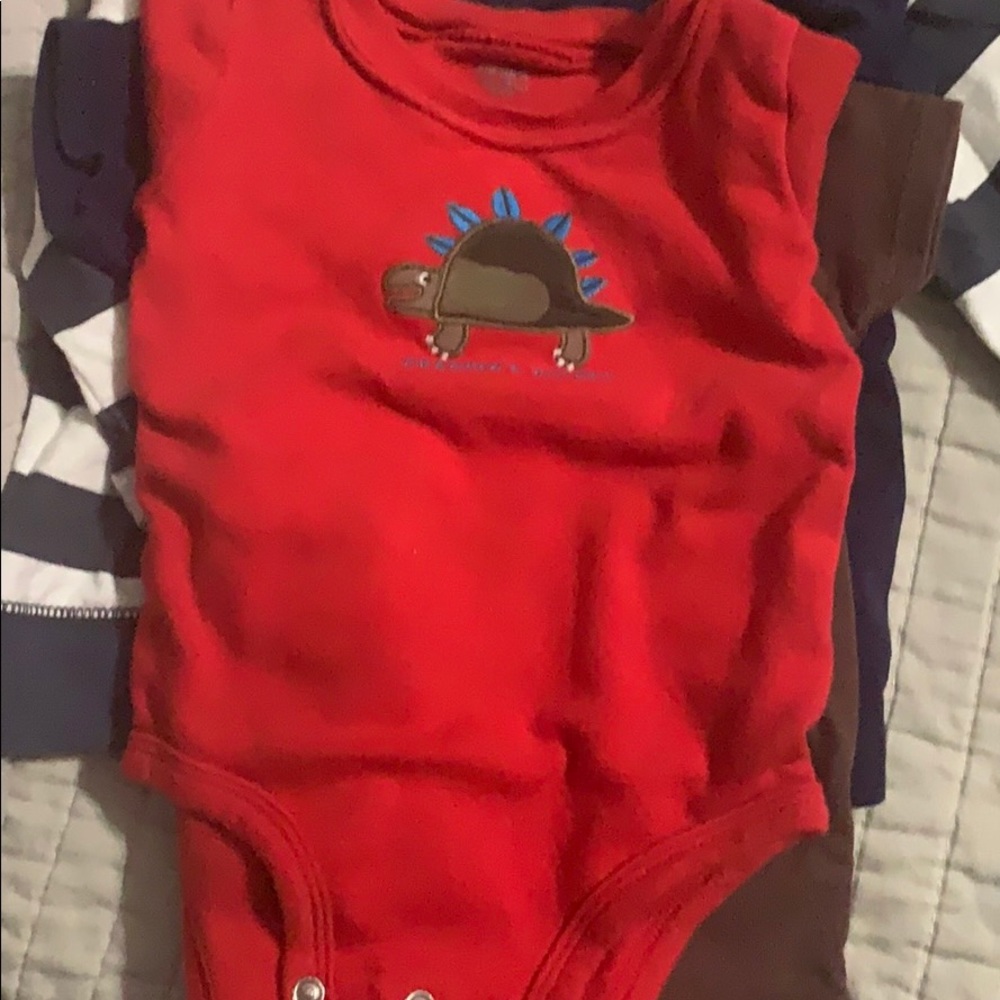 Tops - Picture 2 of 7